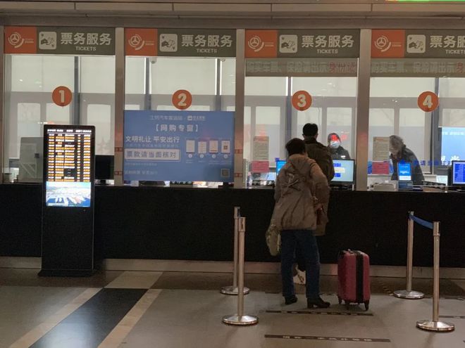 春運(yùn)開啟！江陰車站嚴(yán)格落實(shí)防疫，全力保障旅客平安出行與票務(wù)服務(wù)